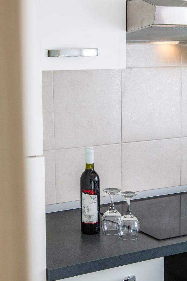 Mihael Apartman