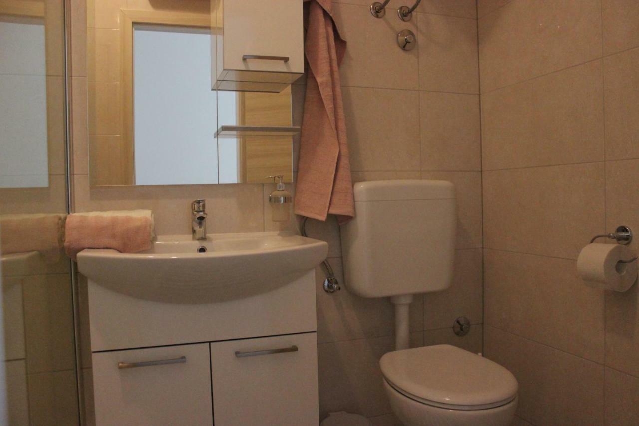 Mihael Apartman