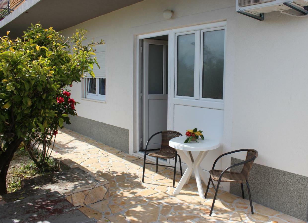 Mihael Apartman